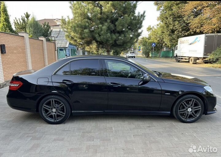 Mercedes-Benz E-класс 1.8 AT, 2011, 300 000 км