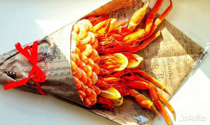 Букет из краба, раков, креветок