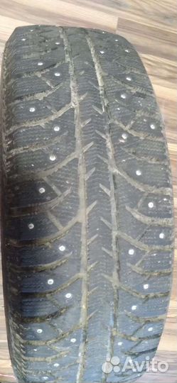 Bridgestone Ice Cruiser 7000S 225/65 R17