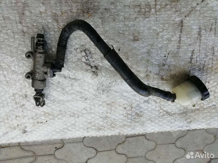 Задний тормозной цилиндр Honda cbr 1100xx