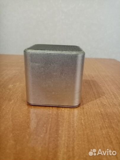Мини колонка Ritmix SP-210. Полурабочая