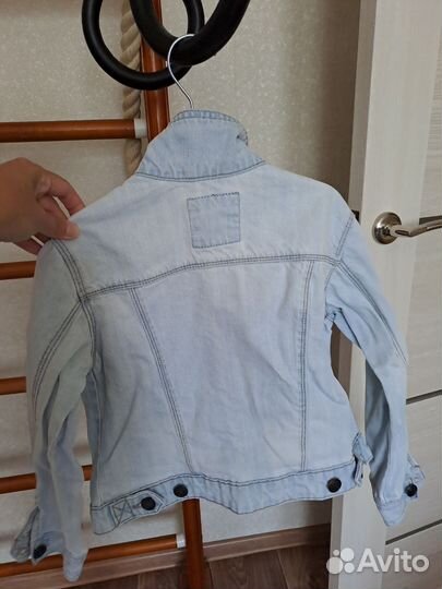 Куртка джинсовая