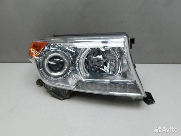 Фара правая Toyota Land Cruiser