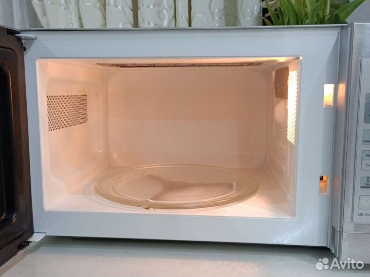 Микроволновая печь lg