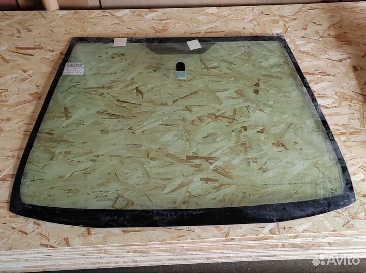 Лобовое стекло Honda Сivic 3D S5T