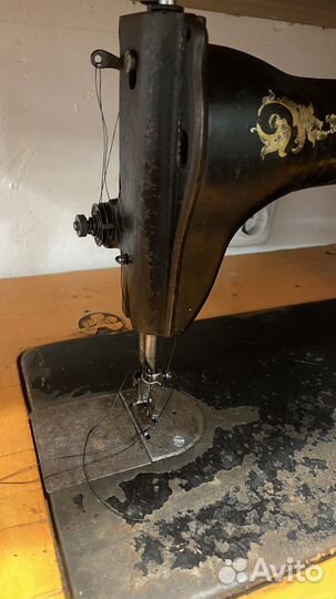 Швейная машинка Зингер singer