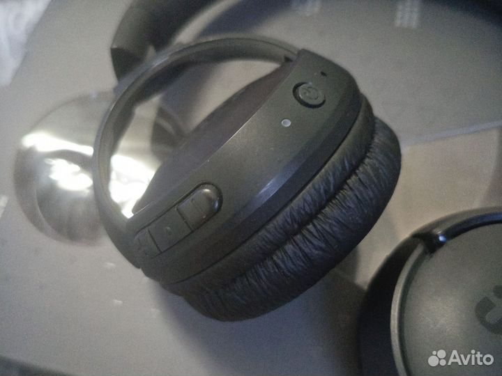 Беспроводные наушники jbl tune 510bt бу