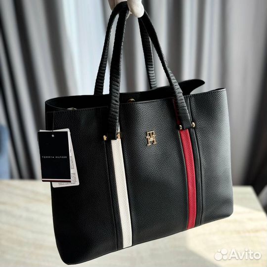 Сумка женская тоут Tommy Hilfiger Emblem Satchel