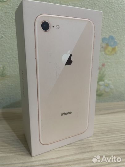 Коробка от iPhone 8