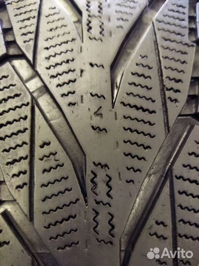 Nokian Hakkapeliitta R2 SUV 215/65 R16 102R