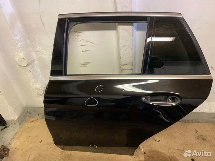 Дверь задняя левая Mercedes-Benz C-Class S205
