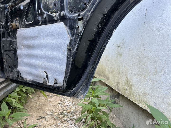 Дверь mercedes w124