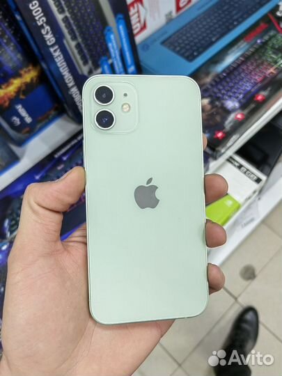 iPhone 12, 64 ГБ