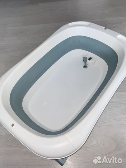 Ванночка для купания новорожденного