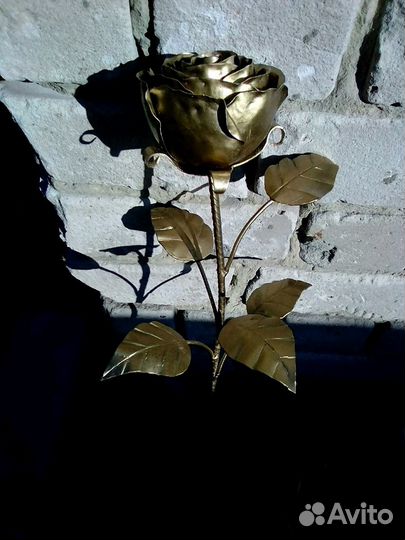 Кованая роза