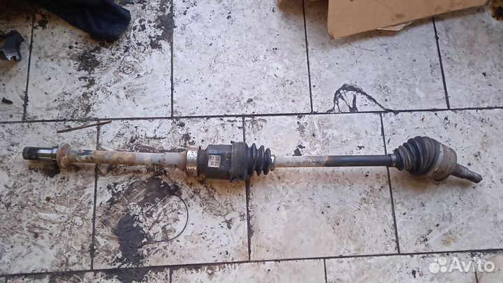 Привод правый mazda 3 bm bn 1.5 АКПП