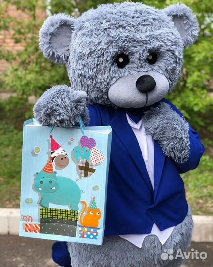 Плюшевый мишка на праздник