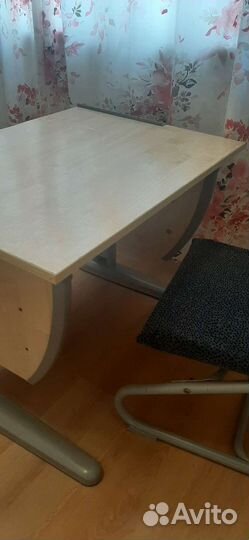 Растущая парта и стул деми +полка