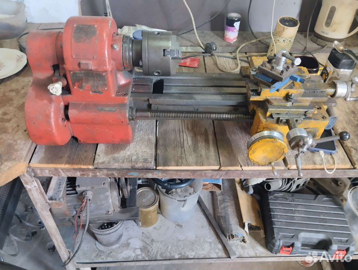 Токарный станок