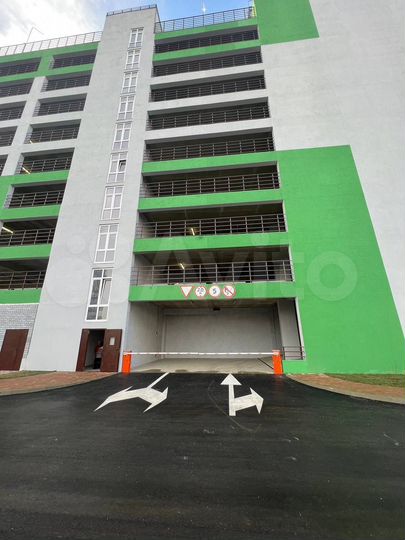 Машиноместо, 14 м²
