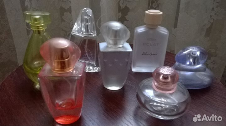 Флаконы от т /в,пудреница