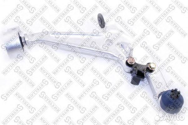 Рычаг передней подвески правый нижний поперечный