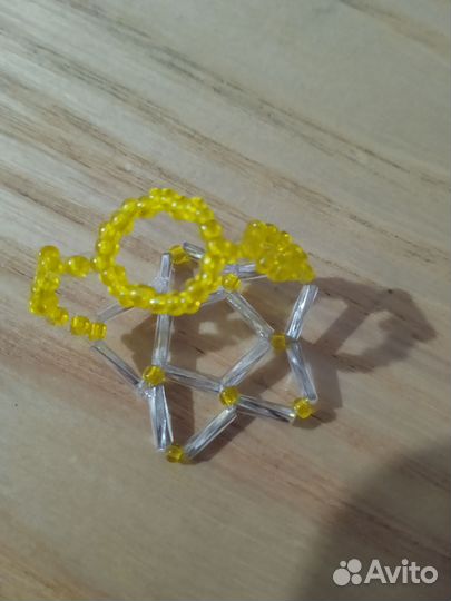 Колечко шикарное из бисера