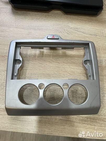 Рамка под магнитолу ford focus 2