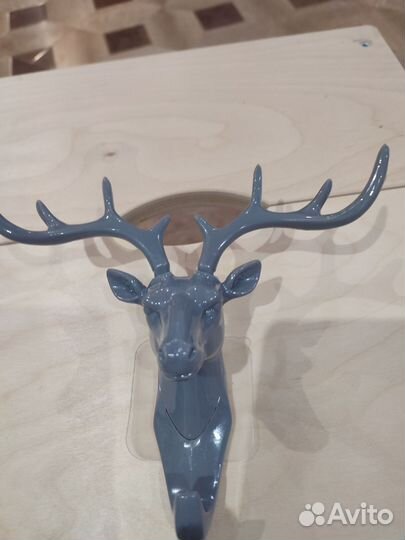 Вешалка настенная