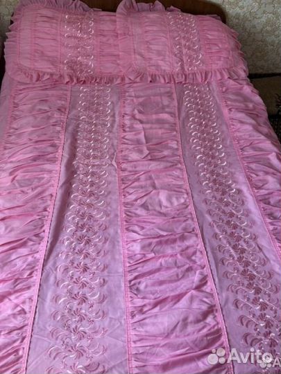 Шторы и покрывало комплектом б/у