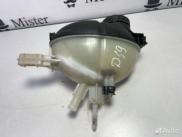 Бачок расширительный Mercedes-Benz C-Class C220