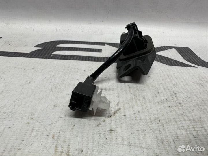 Кнопка открывания багажника Lexus Gs350 2013-2020