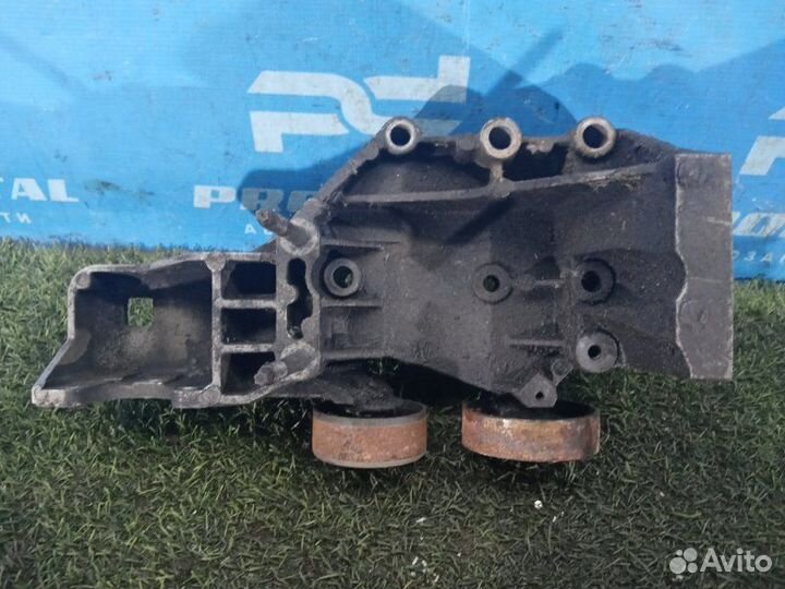 Кронштейн генератора Ford Focus 1998-2005