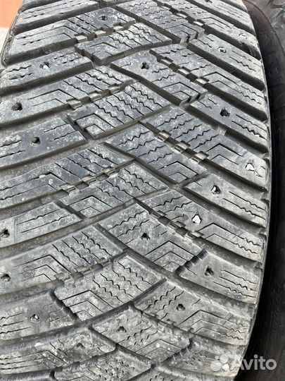 Goodyear Ultragrip Ice Arctic 205/50 R17