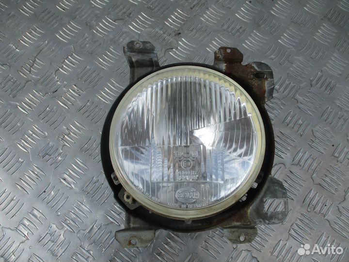 Фара левая Volkswagen Transporter T3