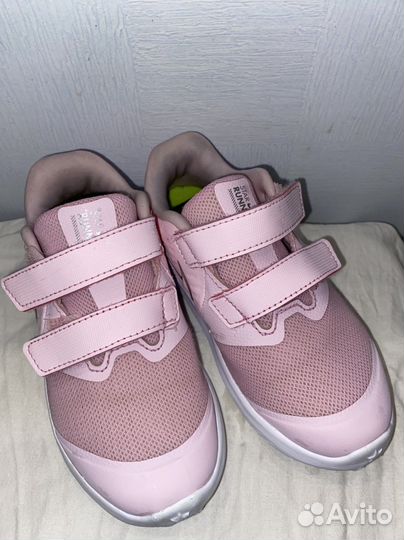 Кроссовки на девочку nike