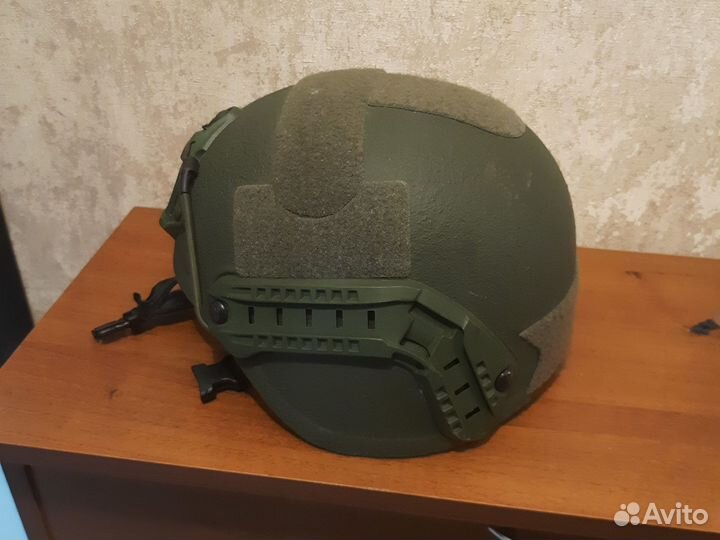 Бронежилет бр5 и каска