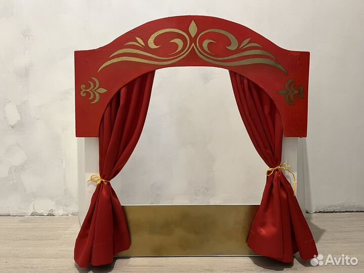 Кукольный театр (ширма и 23 куклы)