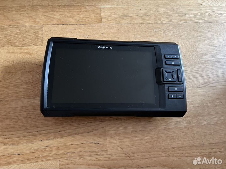 Эхолот Garmin Striker Vivid 9SV + Transducer