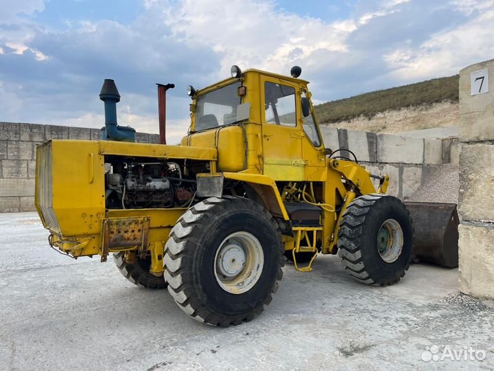 Фронтальный погрузчик ХТЗ Т-156, 1992