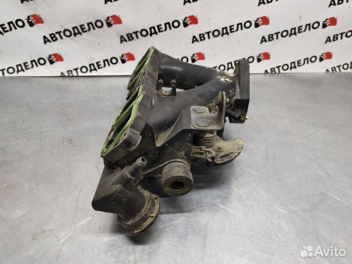 Впускной коллектор Peugeot 406 1997 г.в