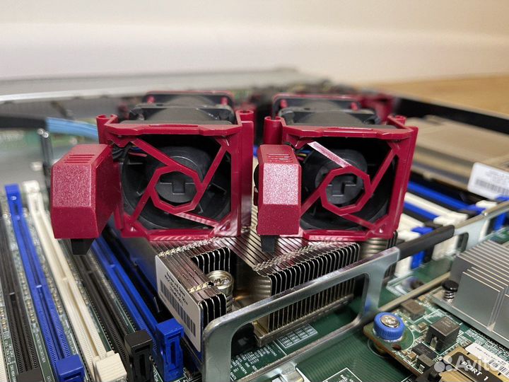 Сервер HP DL360 Gen9 8SFF 2x E5-2640v3 768GB