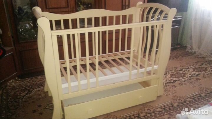 Детская кроватка Ландыш -продольный маятник