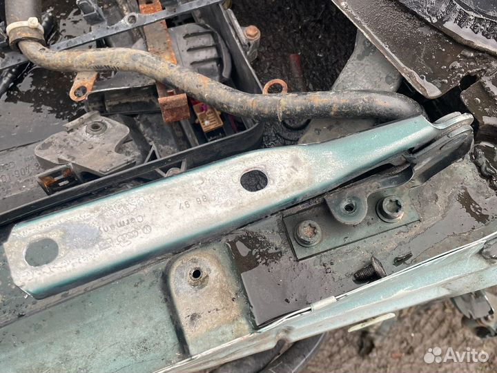 Петли капота Volkswagen passat b5