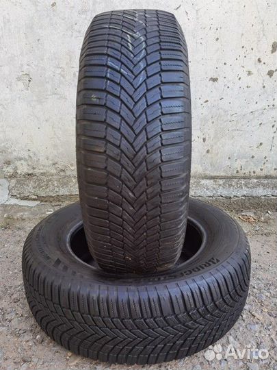 Bridgestone Weather Control A001 215/65 R16 102V