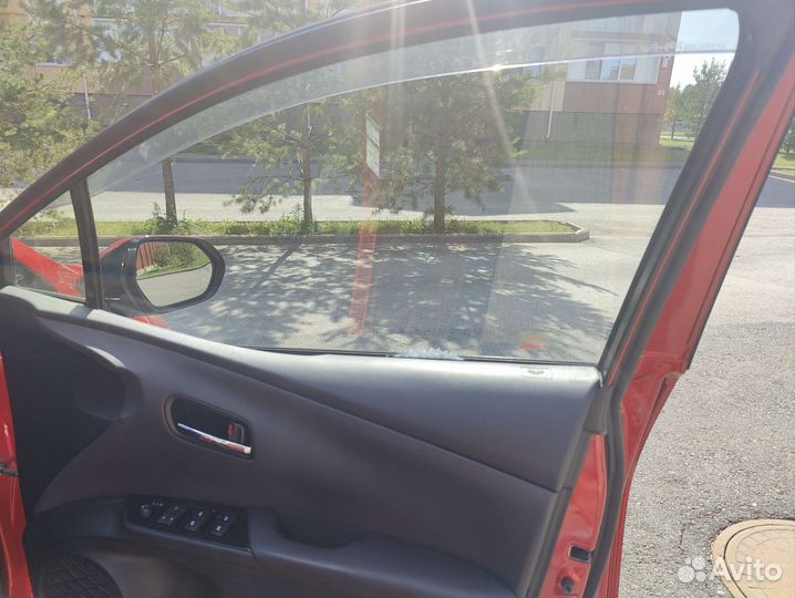 Стекла передние toyota prius 50