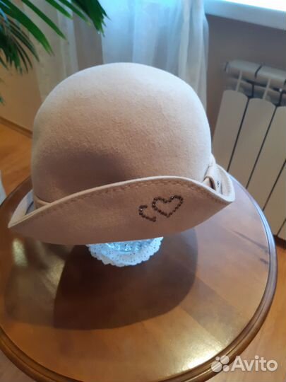 Шляпа женская осенняя