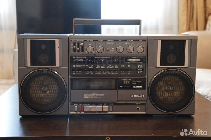 Магнитола ретро Hitachi(Япония)