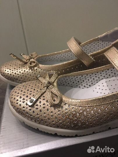 Туфельки для девочки