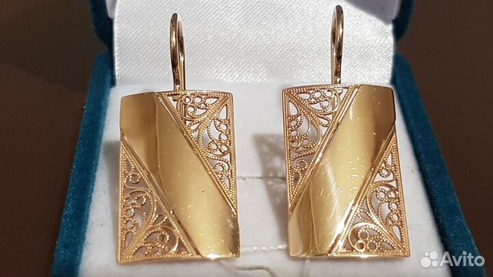 Золотые серьги новые